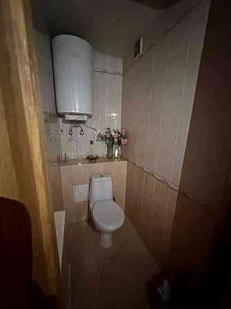 Продам трьохкімнатну квартиру в Києві Чабани