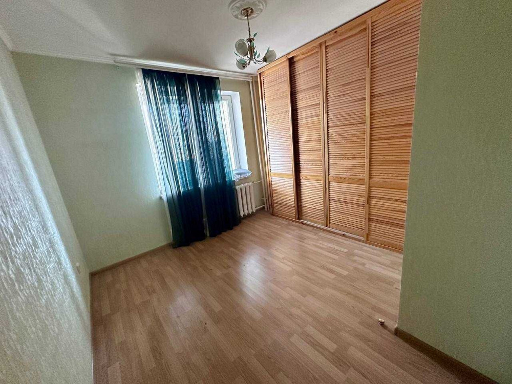 Продам трьохкімнатну квартиру в Києві Чабаны - изображение 3