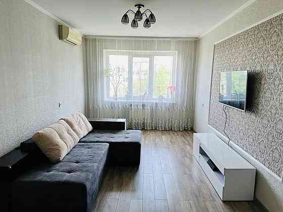 Продам 2-х кімнатну квартиру з автономним опаленням на 4 мікрорайоні Лозовая