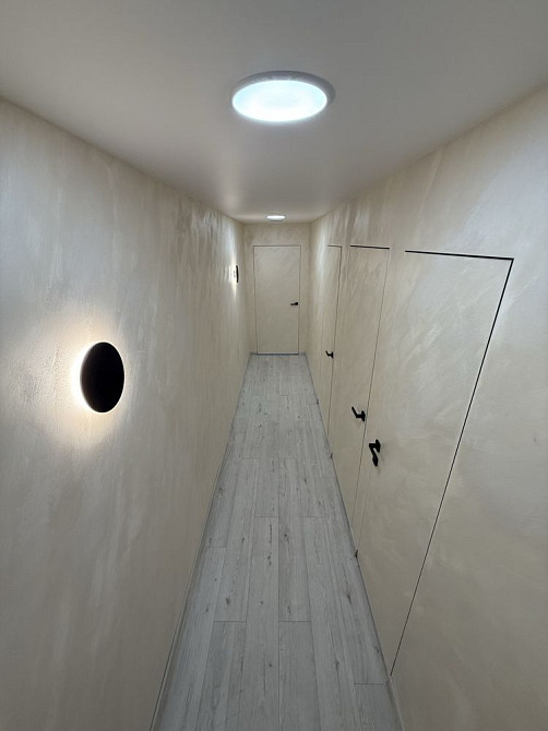 Продаж 2 к квартира біля м.Святошин 3/5 сучасний ремонт, меблі техніка Київ - зображення 2