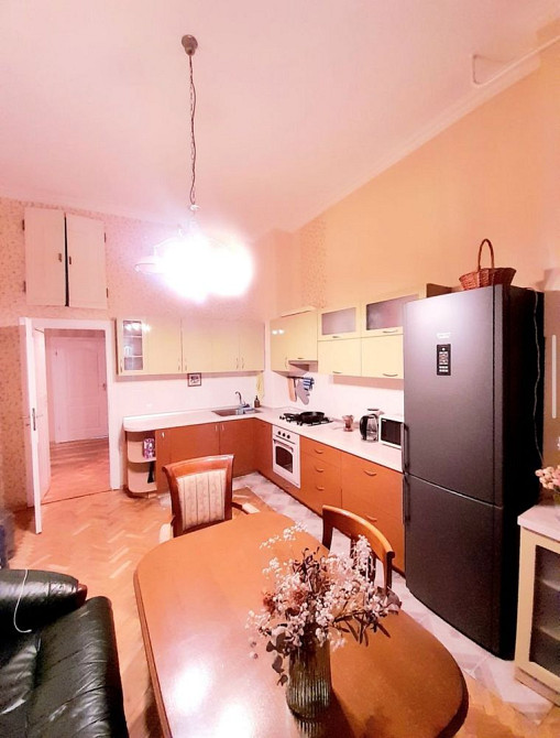 Продаж 2 к кв Олеся Гончара Історичний Цент Шевченківськи Університет Київ - зображення 7