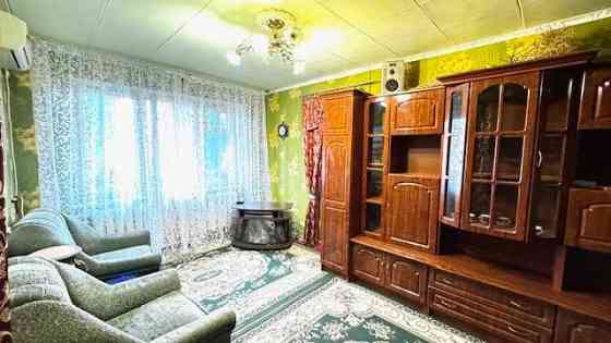 Продам двокімнатну квартиру на 44 кварталі Кривой Рог