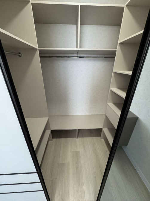 Нова 4-ри кімнатна квартира з ремонтом Держ. програми Одеса - зображення 7