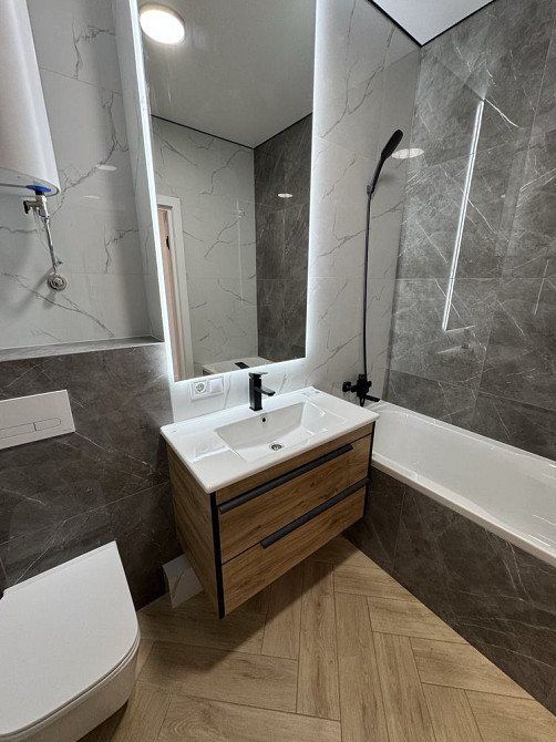 Нова 4-ри кімнатна квартира з ремонтом Держ. програми Одеса - зображення 8