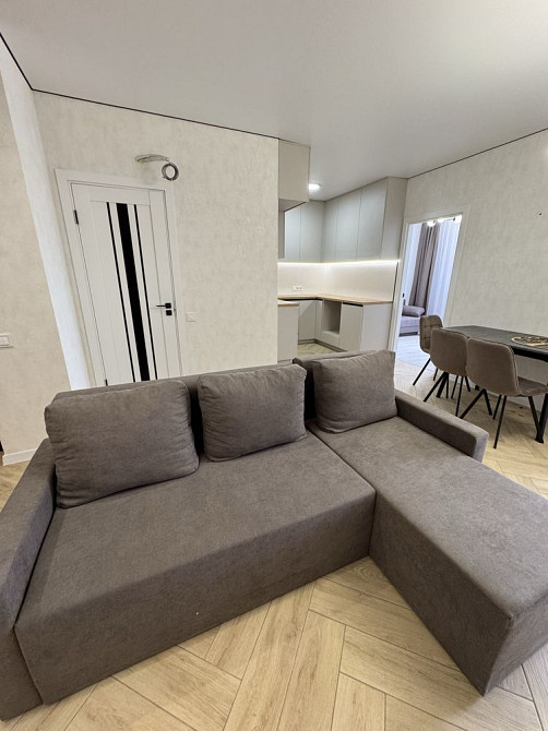 Нова 4-ри кімнатна квартира з ремонтом Держ. програми Одеса - зображення 3