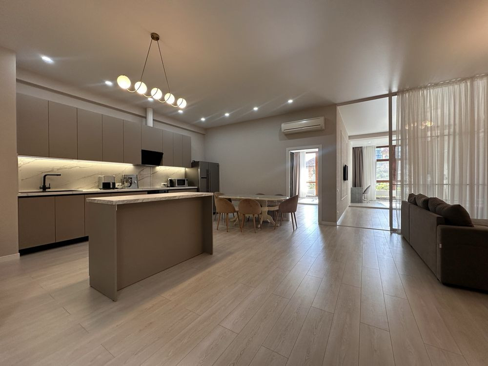 2 комнатная ЖК Аркадиевский Дворец Евро ремонт Одесса - изображение 1