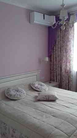 1 ком  красивая ,светлая квартира Туманяна 15а метро Левобережная Киев