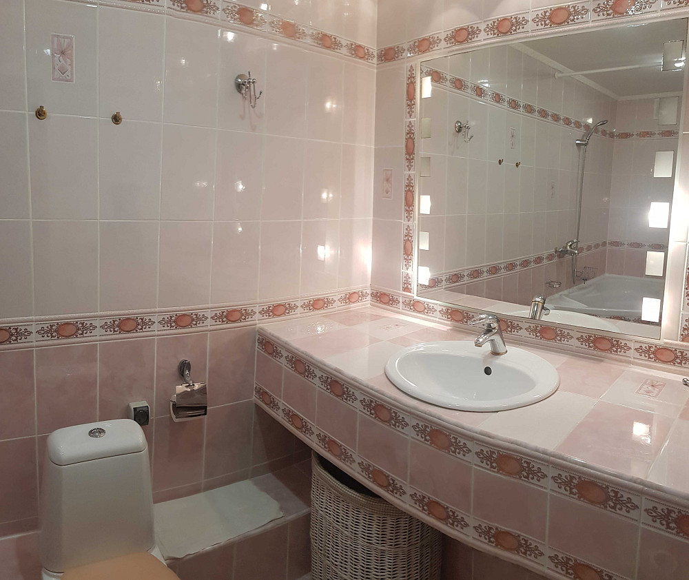 Центр 2-к Гончара Хмельницького Гоголівська Університет Золоті Ворота Киев - изображение 4