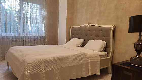 Стильна 3х кімнатна  квартира студія, вул. Хорива 4,Подiл Киев