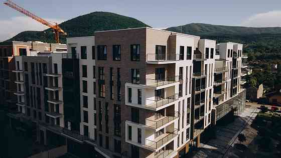 Продаж. Двокімнатна квартира з видом на гори з терасою. Тячів. 5.30 Тячів