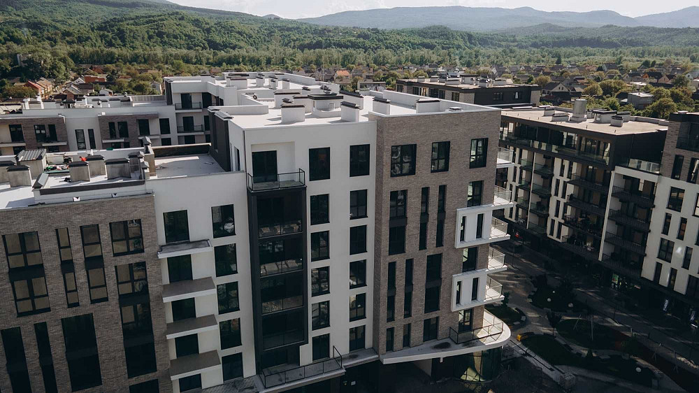 Продаж. Двокімнатна квартира з видом на гори з терасою. Тячів. 5.30 Тячів - зображення 2