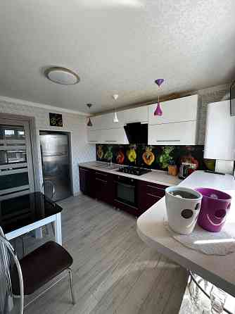 Продаж квартири на пʼятому поверсі в центрі міста Велика Знам`янка