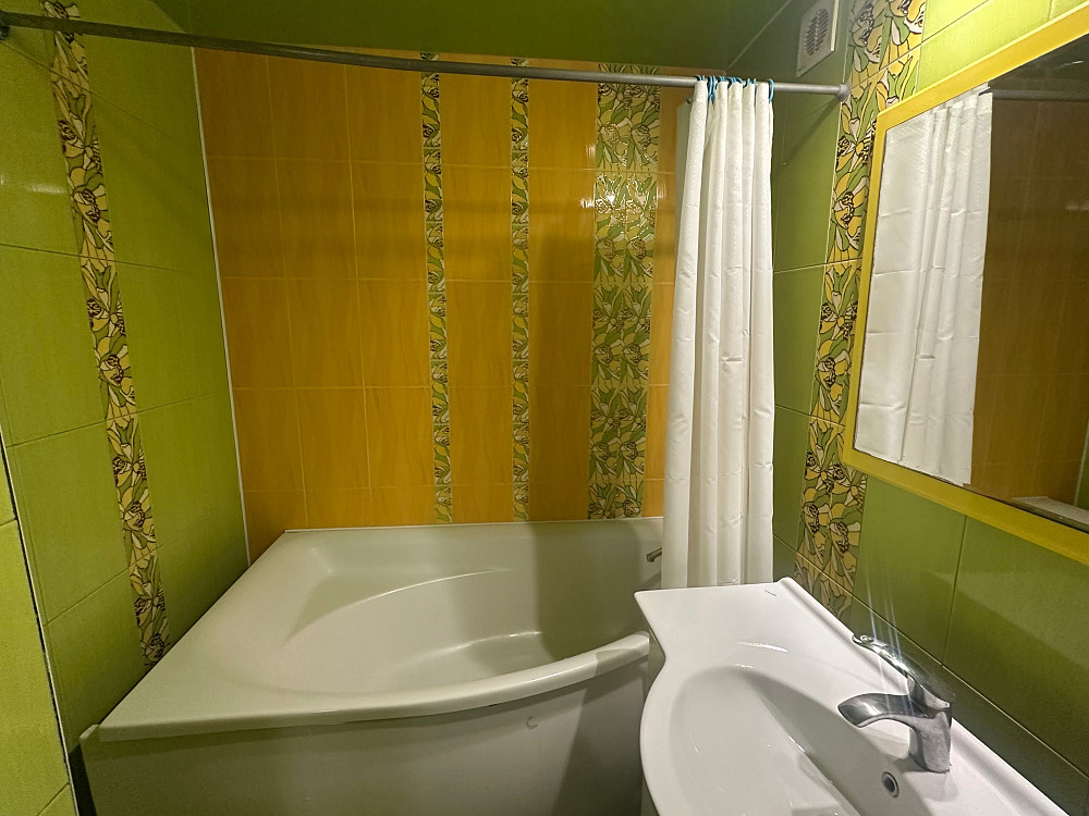 Продаж квартири на пʼятому поверсі в центрі міста Велика Знам`янка - зображення 8