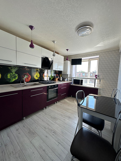 Продаж квартири на пʼятому поверсі в центрі міста Велика Знам`янка - зображення 2