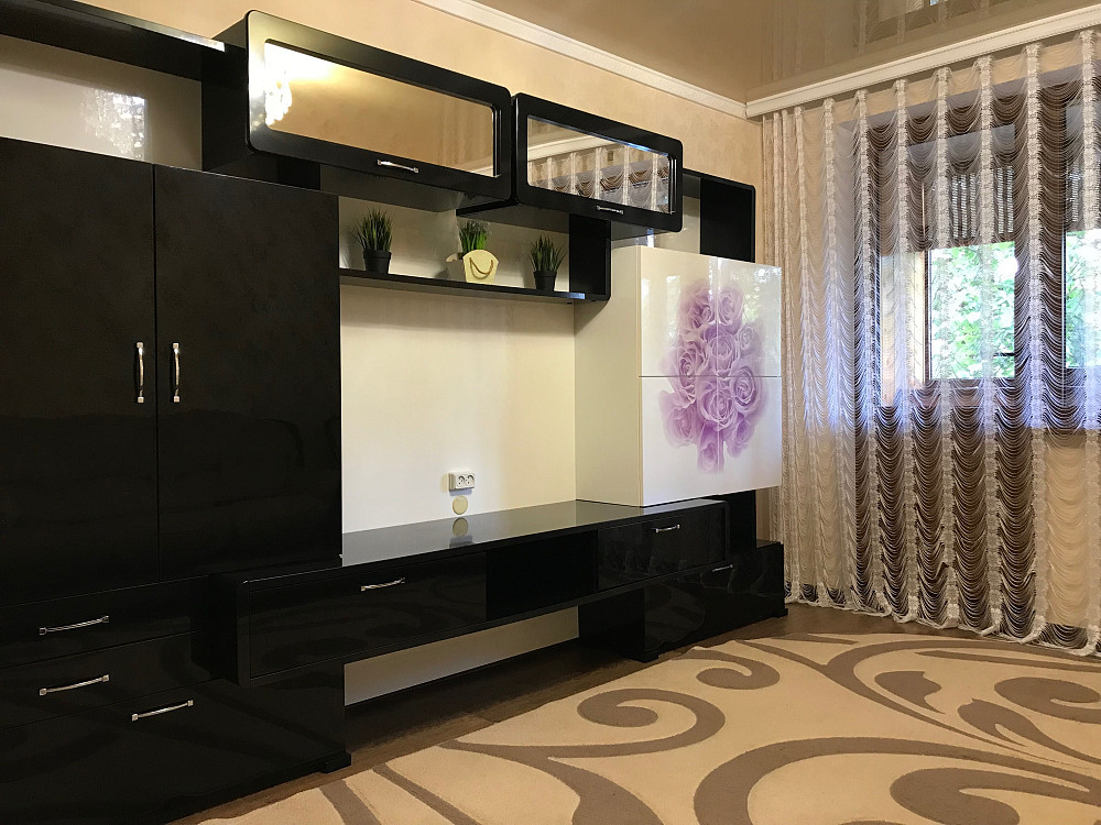 Продається трикімнатна квартира у Вараші Вараш - изображение 1