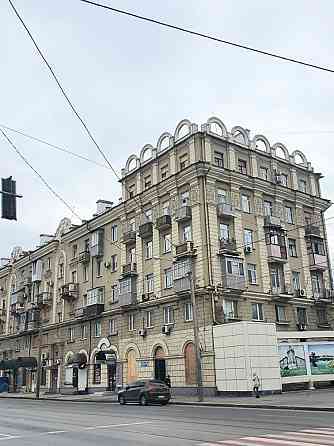 Продам 2х к.кв в Центре,  метро Пл. Конституции,  Защитников Украины Харьков