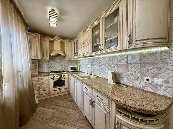 Продажа большой двухкомнатной квартиры на Универсаме.Автономка. Николаев