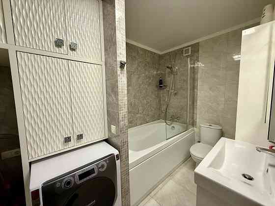 Продажа большой двухкомнатной квартиры на Универсаме.Автономка. Николаев