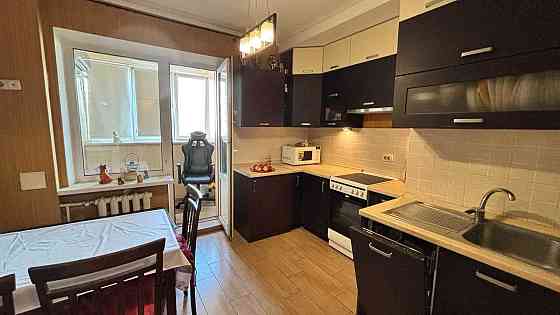 Позняки. Продам  затишну  1 кім. квартиру, Пчілки 2Б Киев