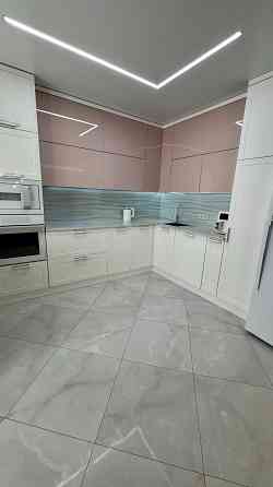 Продаж 4-х кімнатна квартири ,107 м2. в ЖК "Кришталеві Джерела" Киев