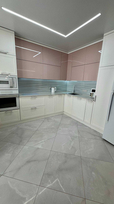 Продаж 4-х кімнатна квартири ,107 м2. в ЖК "Кришталеві Джерела" Киев - изображение 3