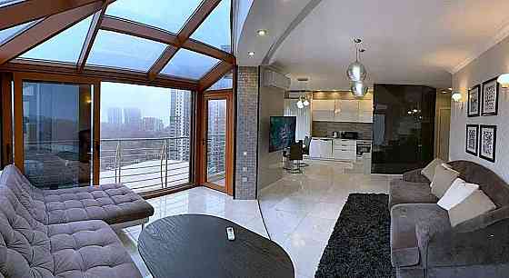 Видовая двухуровневая квартира-пентхаус с 2 спальнями у парка Победы! Одеса