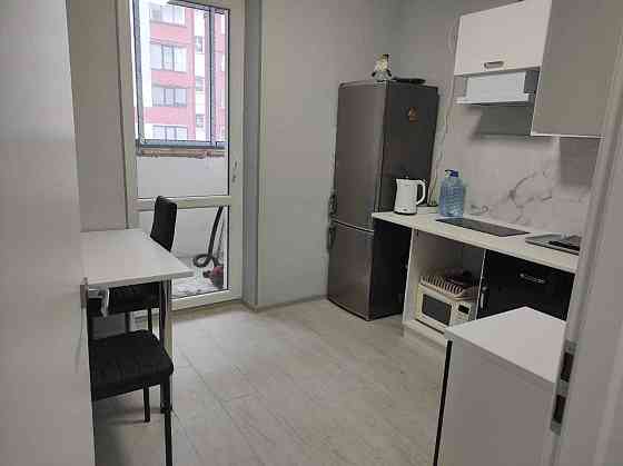 Сдам 1 комнатную квартиру 42 м2 в новострое Гидропарк
Борткевича Харьков