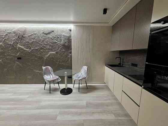 Сучасна нова 1-к квартира в ЖК Нова Англія Киев