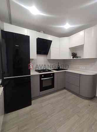 Продам крупногабаритну однокімнатну квартиру л/б Кам`янське (Запорізька обл.)