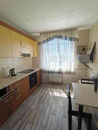 Суперціна, Велика, шикарна 2к кв. ЖК Науковий, м. Дорогожичі Киев