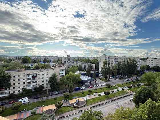 Продаж 2к квартира на Космонавтів з панорамою на всю Вишеньку Винница