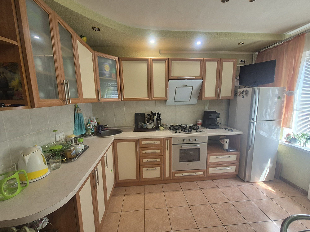 2к.Р-н  Ромакса. Ремонт. Мебель +техника! Запорожье - изображение 1