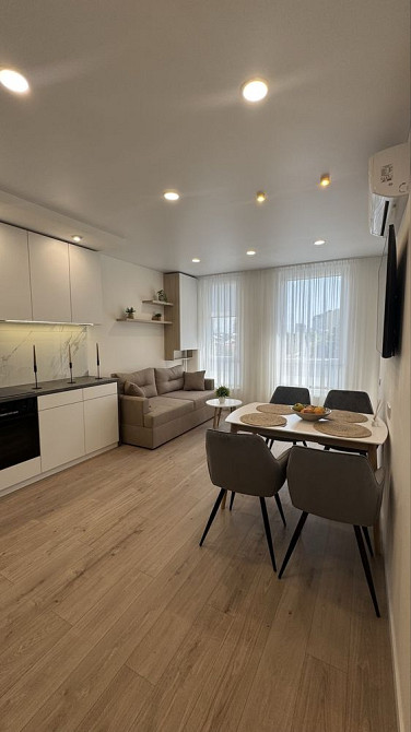 2 кімнатна + кухня студія + тераса СТОМЕТРІВКА Івано-Франківськ - зображення 2