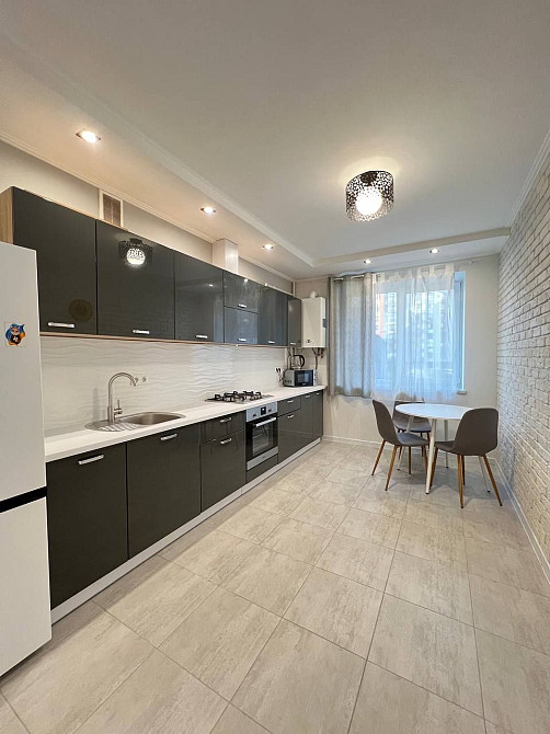 ОРЕНДА. Простора, світла 1к поруч з парком в ЖК Паркове містечко Ивано-Франковск - изображение 1