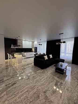 3-кімн. ЖК Голосіївський. бізнес-класу. Підземний Паркинг. Метро 1 хв. Киев