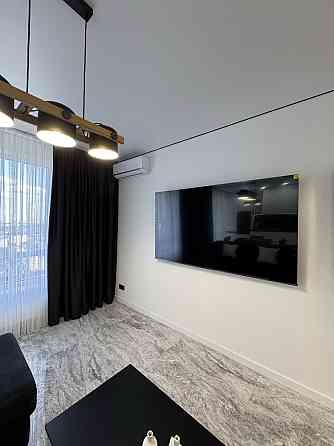 3-кімн. ЖК Голосіївський. бізнес-класу. Підземний Паркинг. Метро 1 хв. Киев