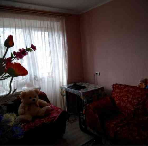 Продаж 1 кімнатної квартири на Вишенці з балконом ,газовою колонкою . Винница