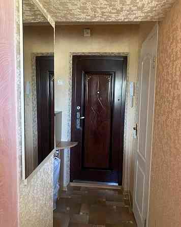 Продаж 1 кімнатної квартири на Вишенці з балконом ,газовою колонкою . Винница