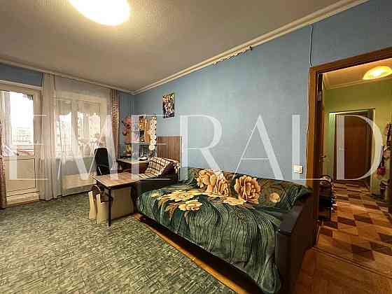 Затишна 2-кімнатна квартира на Троєщині Киев