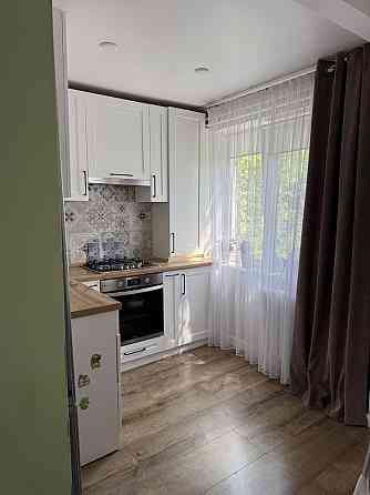 Продам квартиру В ЦЕНТРІ від ВЛАСНИКА! можна під Є ВІДНОВЛЕННЯ! Сумы