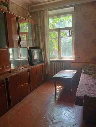 Сдаю 3 к трехкомнатную  1 мин м.Лівобережна Киев