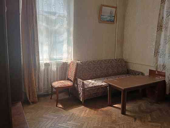 Сдаю 3 к трехкомнатную  1 мин м.Лівобережна Киев