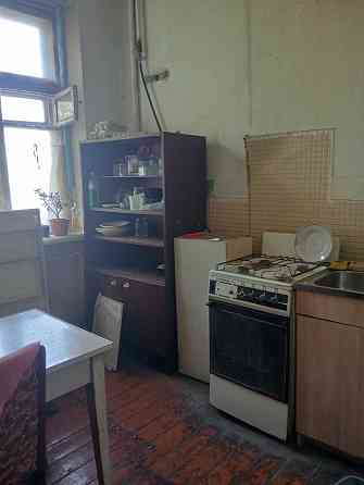 Сдаю 3 к трехкомнатную  1 мин м.Лівобережна Киев