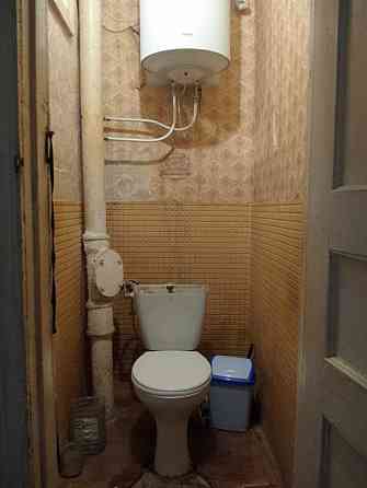 Сдаю 3 к трехкомнатную  1 мин м.Лівобережна Киев