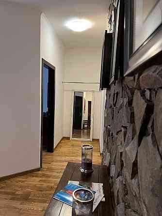 Оренда 3к квартири Набережно-Хрещатицька 3а Киев