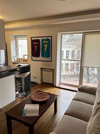 Оренда 3к квартири Набережно-Хрещатицька 3а Киев