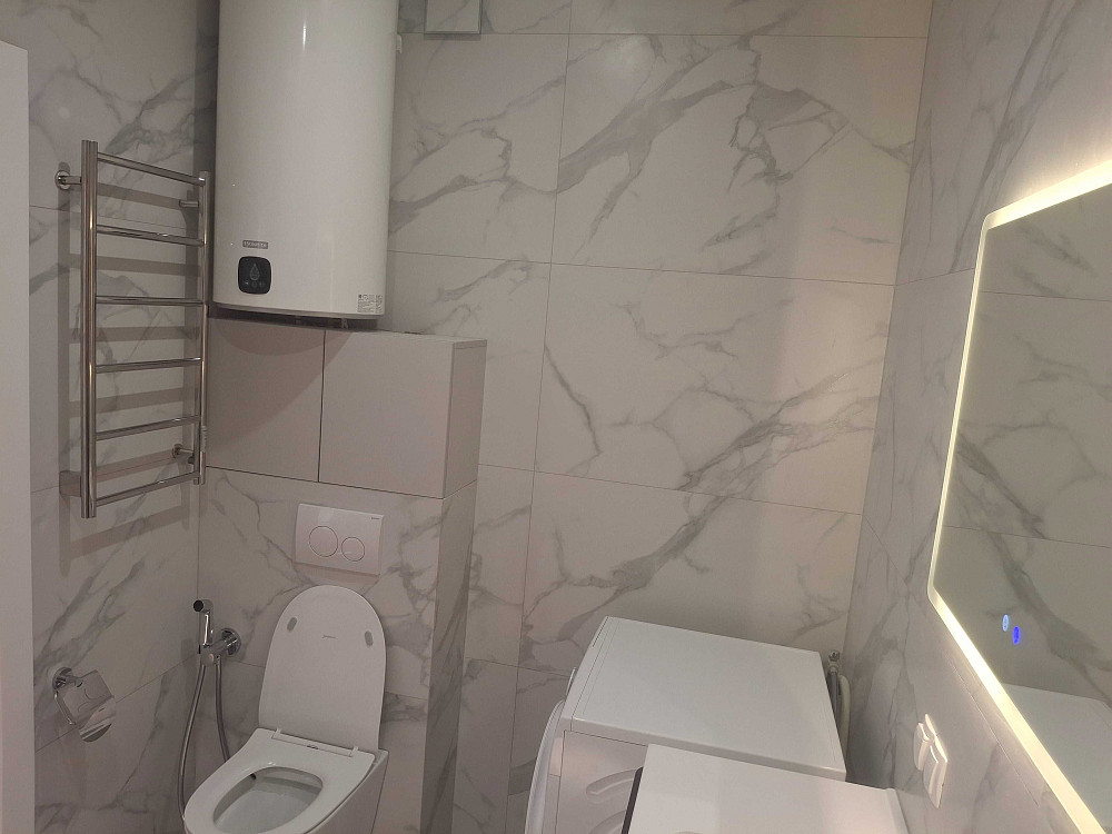 Власник. Перша здача. 47 м.кв. Є гардеробна. Варшавский 2 Киев - изображение 6