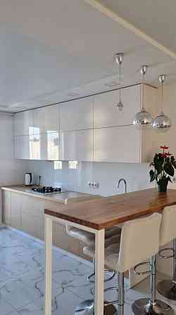 Дизайнерська простора 2-кімнатна по вул. М. Грушевського ! Чернигов