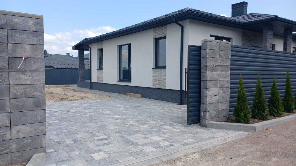 Сучасний функціональний одноповерховий будинок у Лісовій Бучі Буча - зображення 8