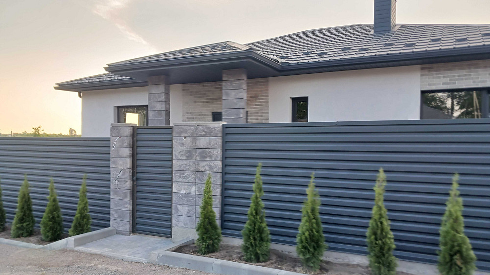 Сучасний функціональний одноповерховий будинок у Лісовій Бучі Буча - зображення 2